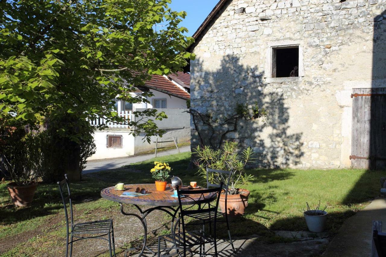 Chambres D'Hotes Des Deux Lacs Ceyzerieu Zewnętrze zdjęcie